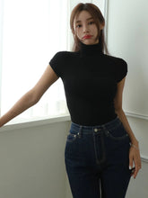 DAZY Solid High Neck Tee